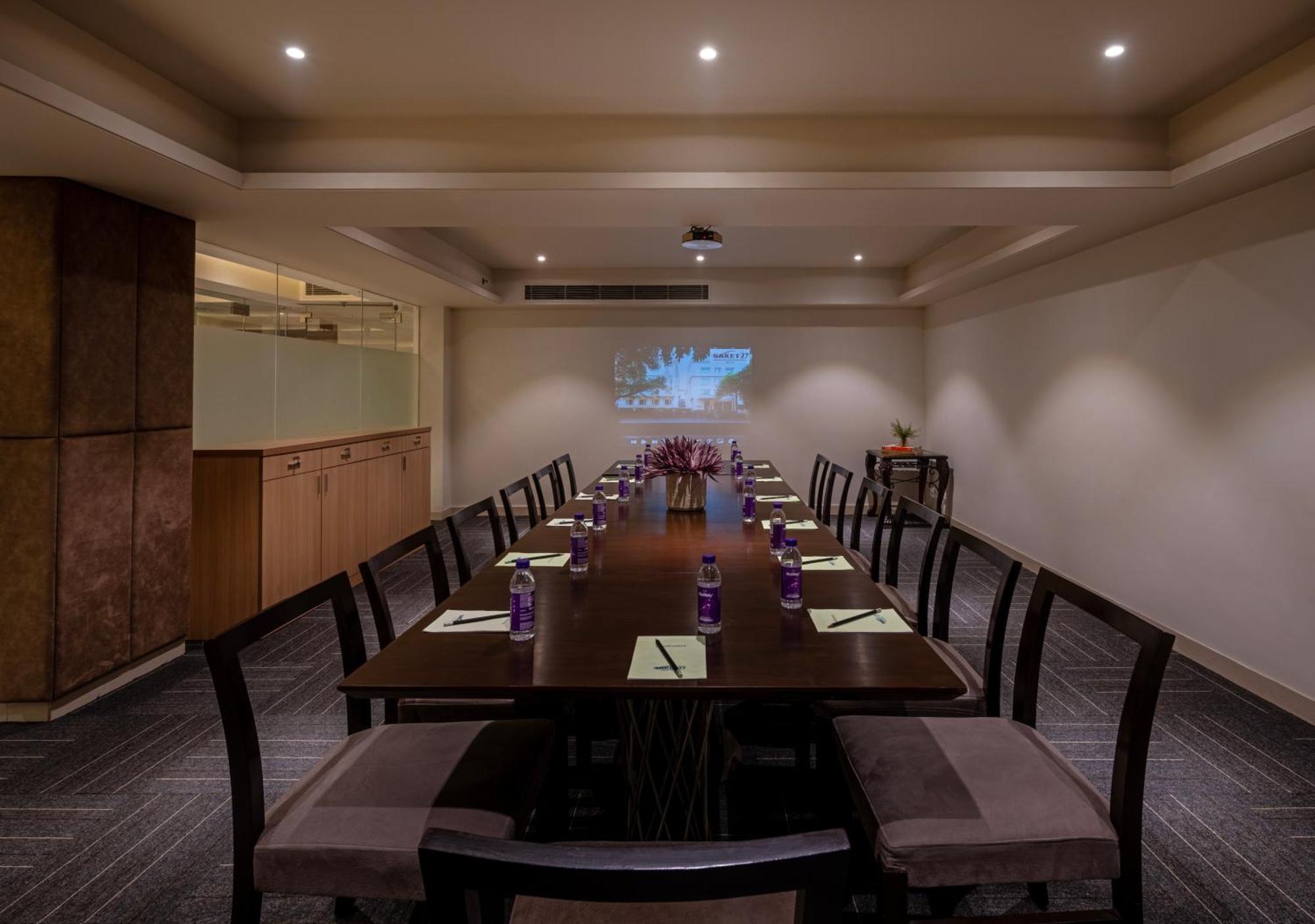 萨基特27号酒店 新德里 外观 照片